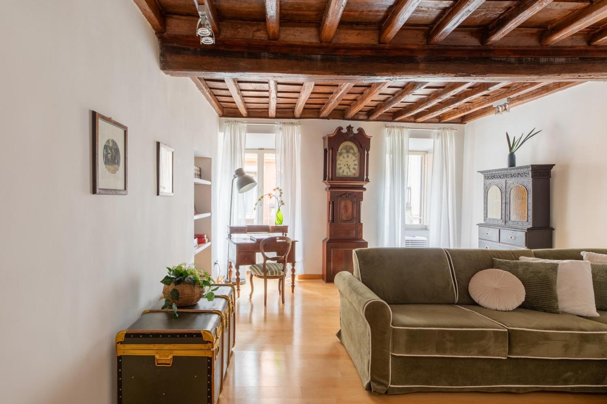 Apartment Iflat Trevi's Paradise